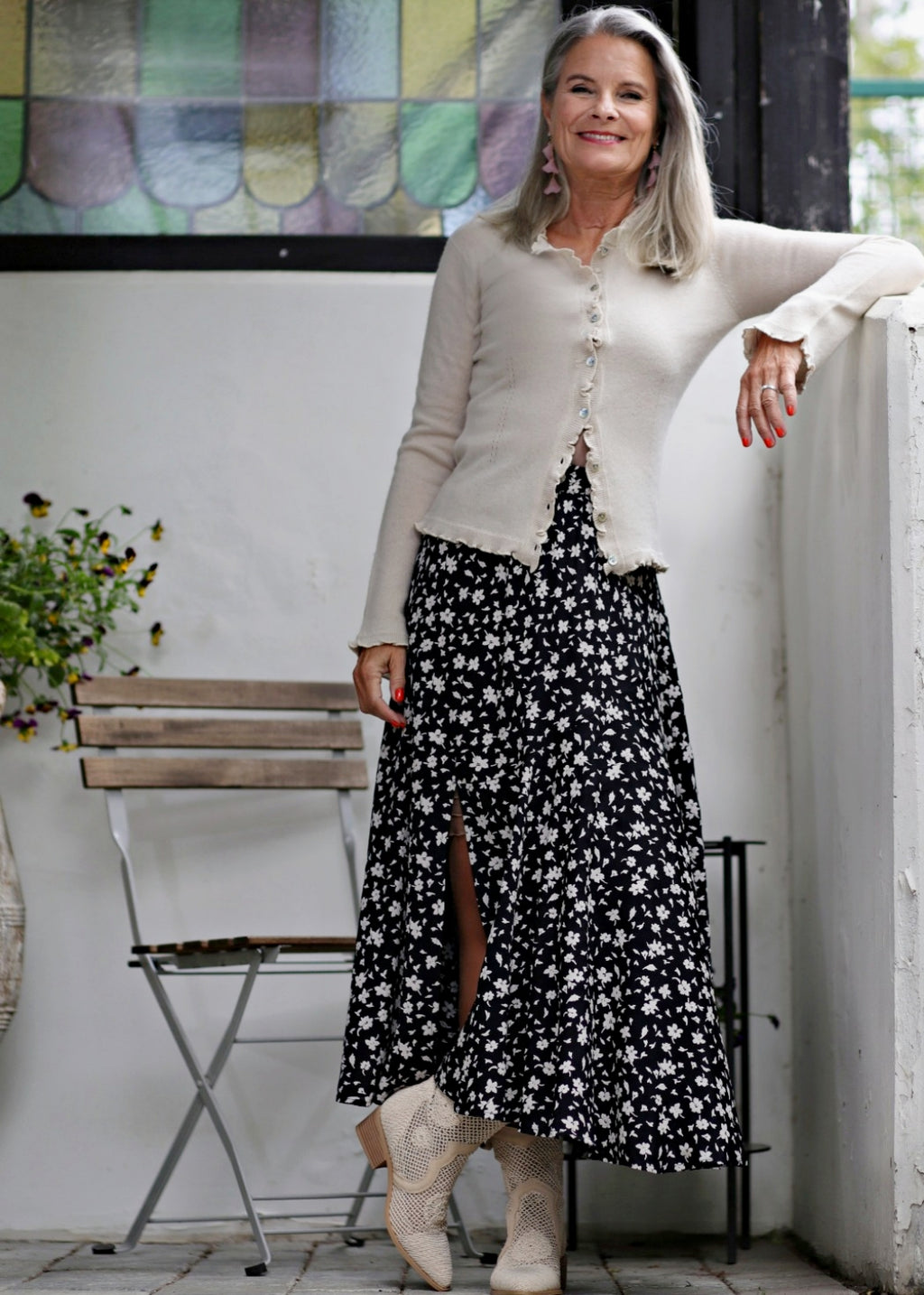 Maxilång kjol i viskos crêpe - Black