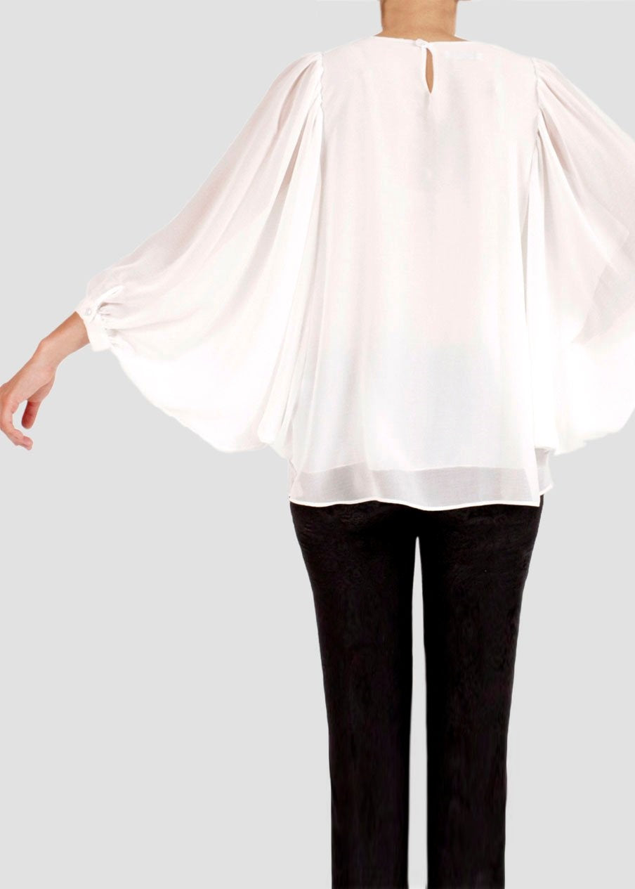 Stilfull georgette blus med fjäril ärmar