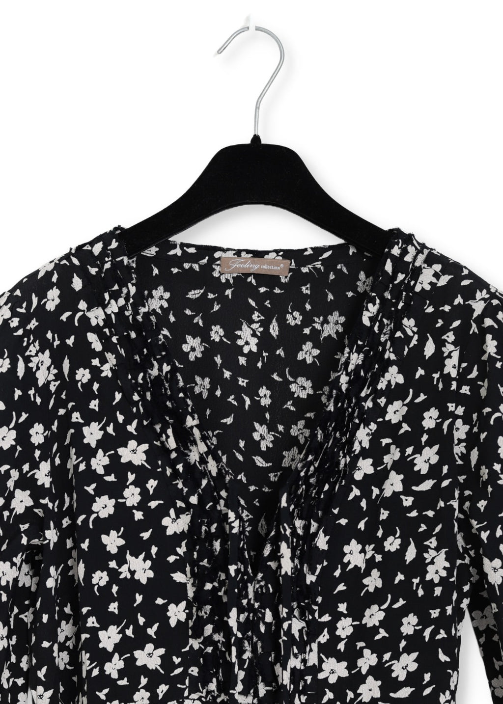 Midilång klänning med ärm i mönstrad crêpe viskos