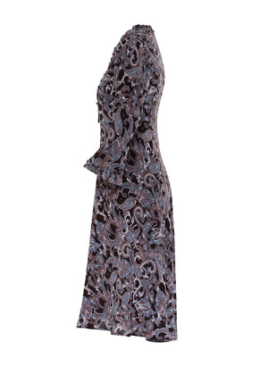 Midilång klänning med ärm i Paisley mönstrad crêpe viskos