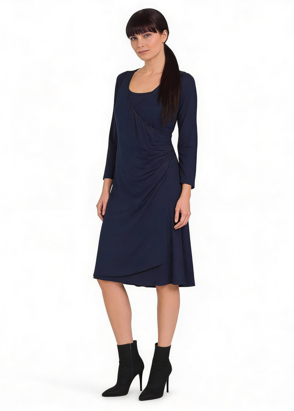 Omlott klänning i viskos jersey med ärm | Regina Navy