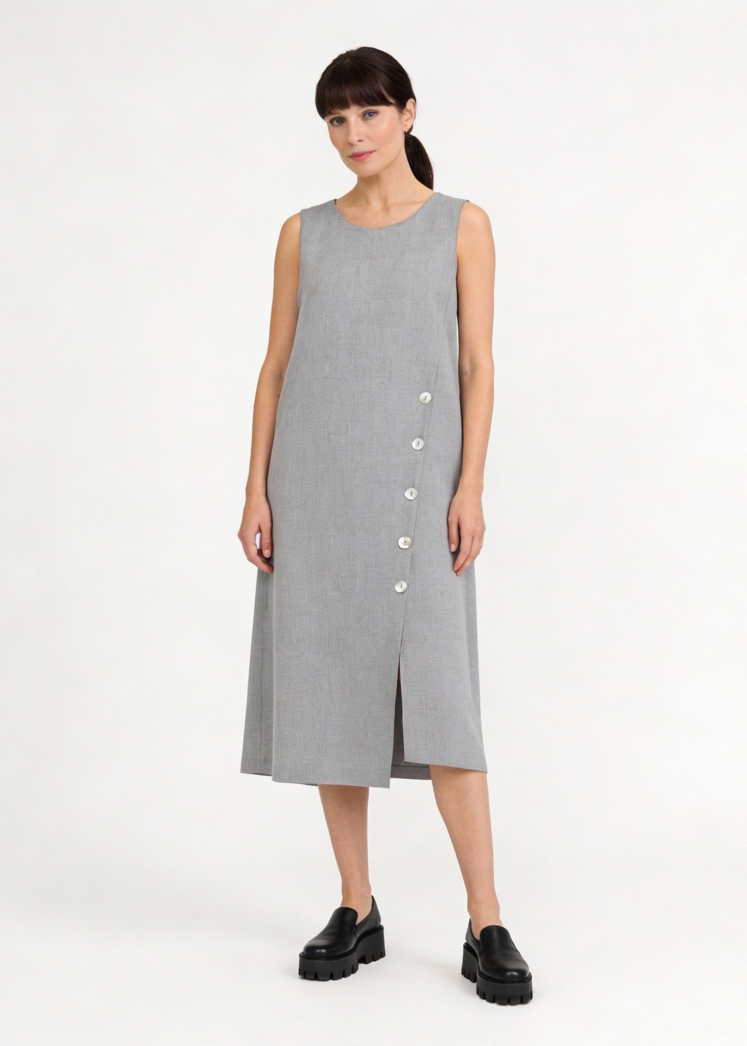 Tidlös klänning med attityd – Tallie dress, Grey