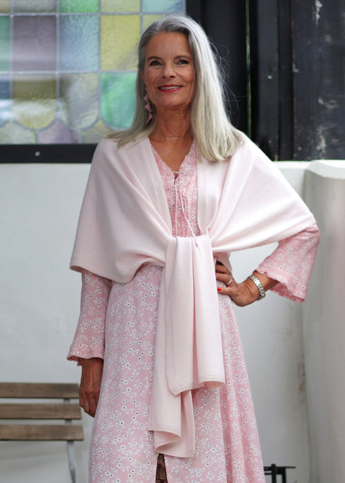Kashmir Cape | Erika Powder Pink