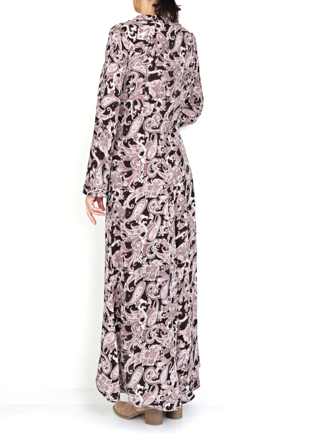 Maxilång klänning med ärm i viskos - Pink/Brown Paisley