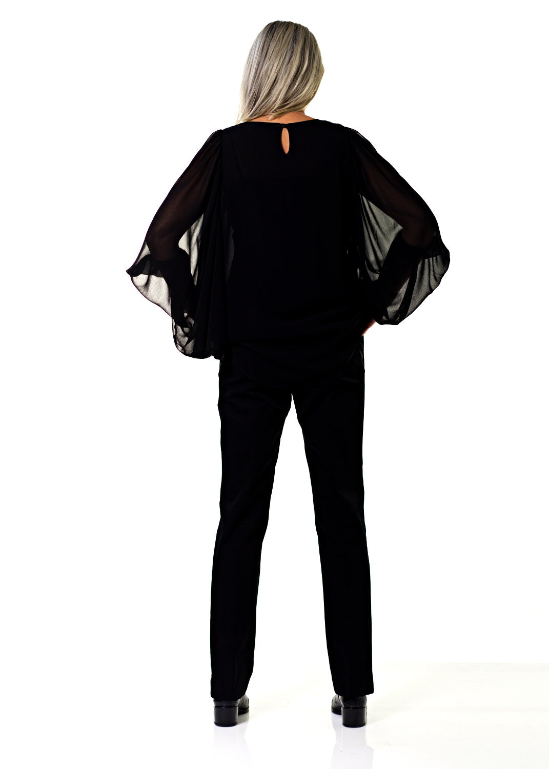 Stilfull georgette blus med fjärils ärmar